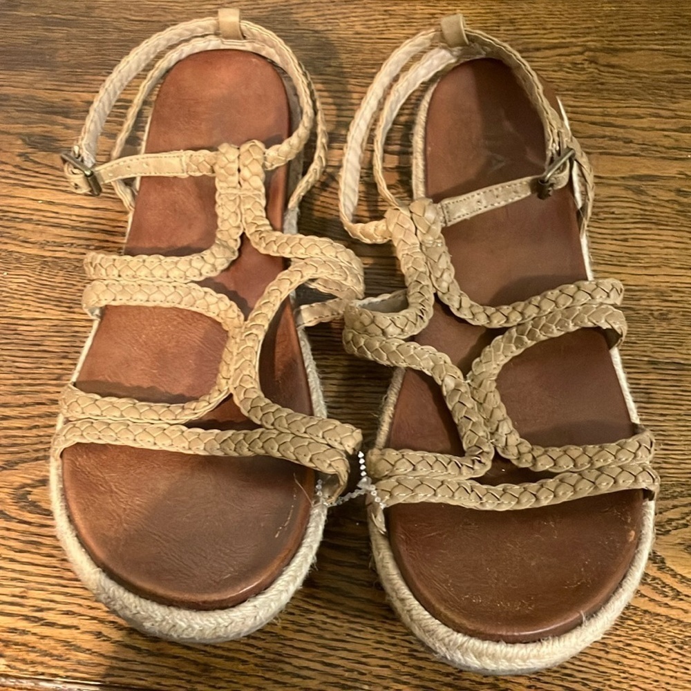 MIA “Liza” natural Jute size 11 women’s Strappy  ankle flat sandal